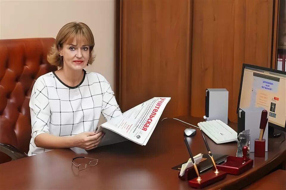 Школа номер 80 ростов. Директор 80 школы ростов. плотникова директор школы.