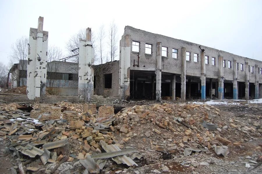 Завод май. Завод красный май вышний волочек. стекольный завод красный май вышний волочек. профилакторий красный май вышний волочек. стекольный завод в вышнем волочке.
