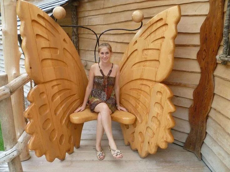 Wood babe. Wood babe. Девушки на лесопилке. Одиночество девушка. Девушка с электрогитарой.