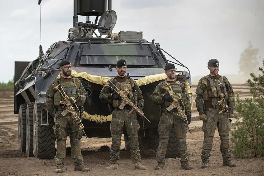 Лучшие армии нато. Войска НАТО. Силы быстрого реагирования НАТО. Войска НАТО на Украине. Вооружение НАТО.