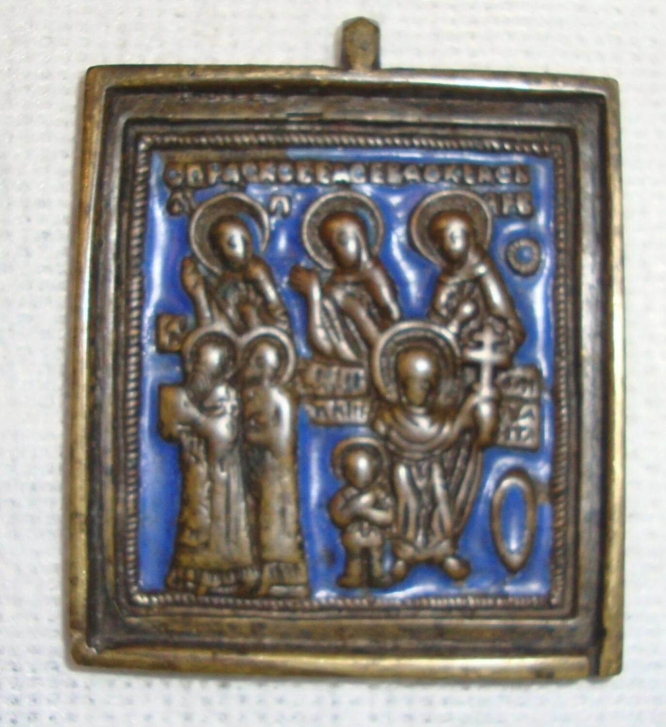 Складень богоматерь знамение на меднолите. Складень тихвинская - четыре апостола. Меднолит в контакте. Ру. Меднолит образ с ликами.