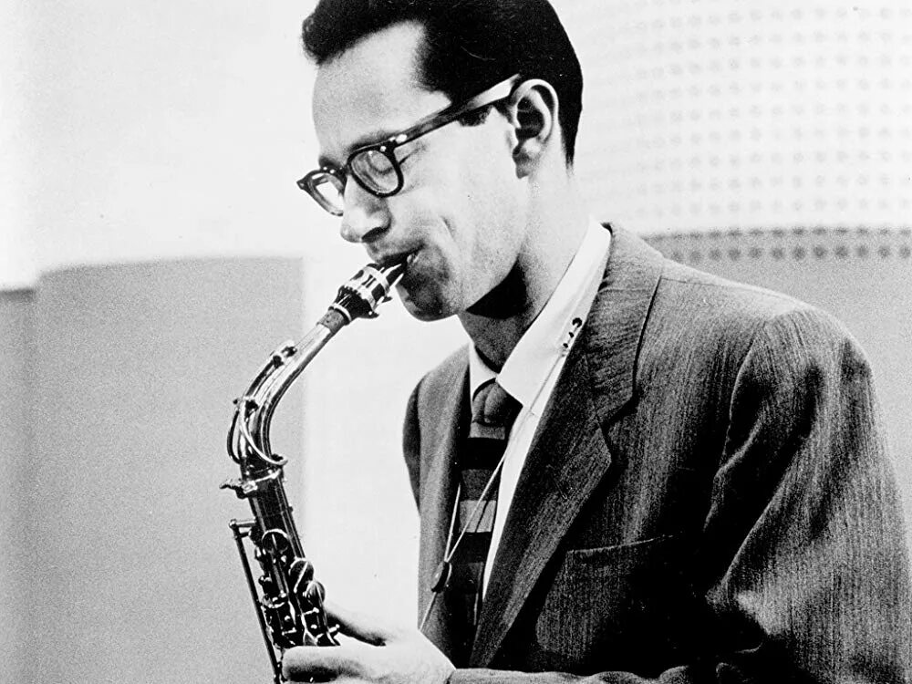Дэйв брубек джазовый музыкант. Пол дезмонд. Paul desmond. Дэйв брубек американский композитор. Джерри десмонд.