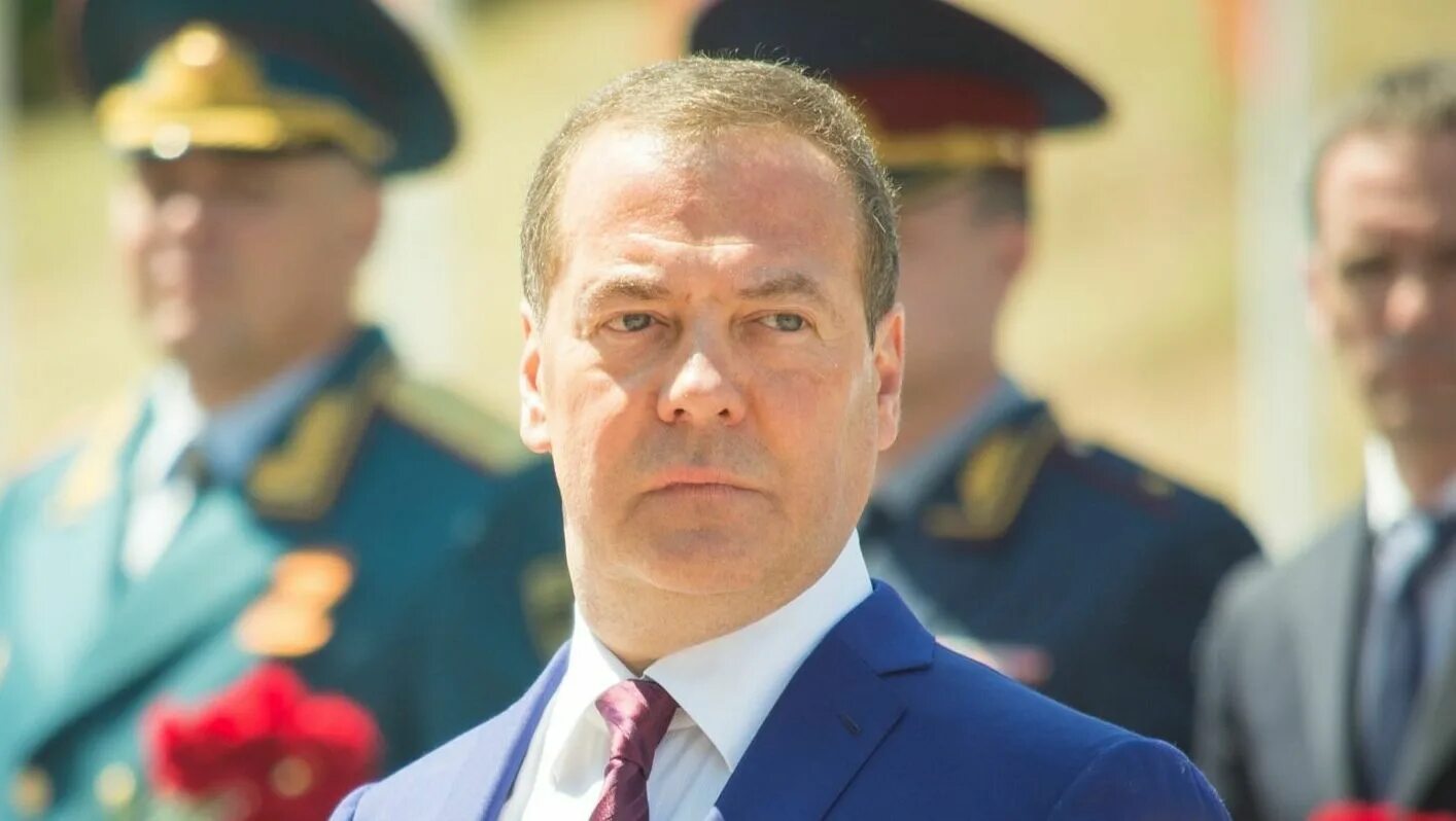 Сколько лет дмитрию медведеву в 2025. Медведев 2025. медведев дмитрий анатольевич 2025. медведев в омске 2025. дмитрий медведев омск.