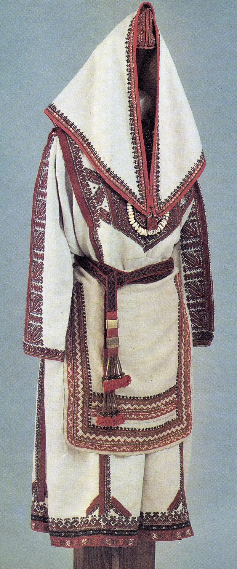 Традиционные костюмы марийского народа