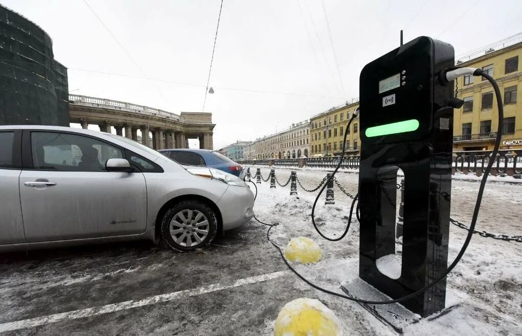 Парковка для электромобилей в санкт петербурге бесплатная. Станция зарядки электромобилей. Парковка для электромобилей в санкт петербурге бесплатная. Русгидро зарядные станции для электромобилей. Станция зарядки электромобилей, москва, каширское шоссе.
