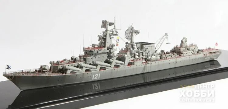 Trumpeter 04518. 1 350 москва. Крейсер москва модель. Крейсер москва трумпетер 1/350. Крейсер варяг 1/350 трумпетер.