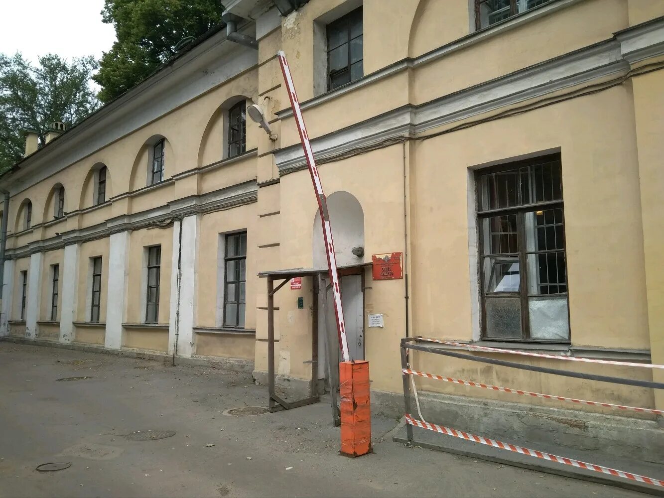 академия имени кирова санкт-петербург. санкт-петербург ул академика лебедева 6 ж. николаев с тюльпанами. вма им кирова кафедра нефрологии. кирова, санкт-петербург.