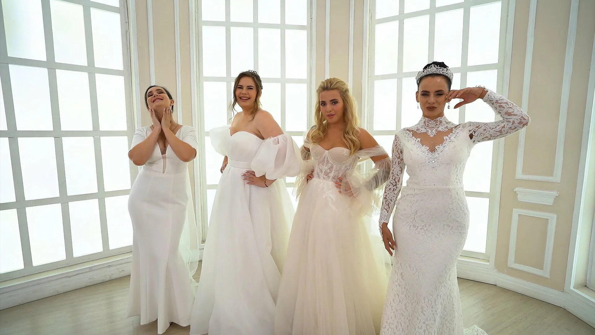 Ведущая пятницы. Мистер икс пятница участницы. Четыре свадьбы 03. Инстаграмщицы шоу. Девочки на пятнице шоу.