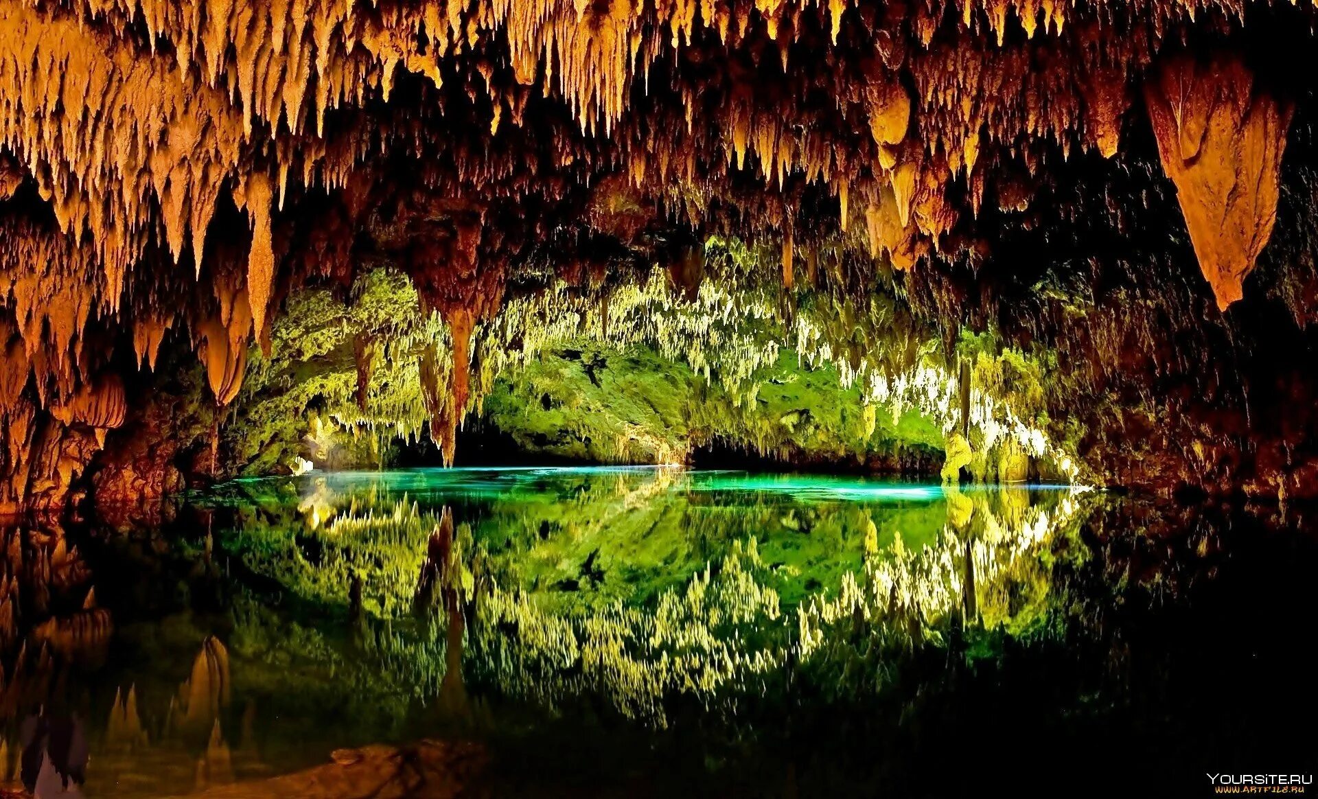 Big mother nature cave. Национальный парк Фонгня-Кебанг. Пещера Шондонг. Пещера Шондонг (национальный парк Фонгня-Кебанг). Подземные озера в Мексике.