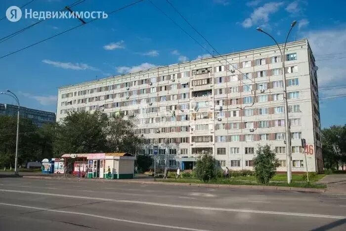 Kemerovo, Stroiteley blvd house 44. Apartment house