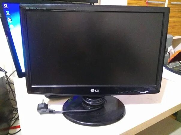 Монитор LG 18.5 дюймов. Мониторы 18,5 LG. Монитор LG 18.5 дюймов e1940st. 16.5 Дюймов монитор LG. Монитор лджи асц