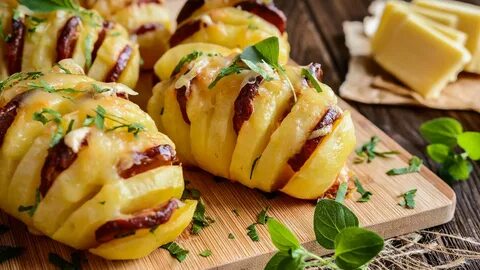 Картошка в духовке быстро с сыром
