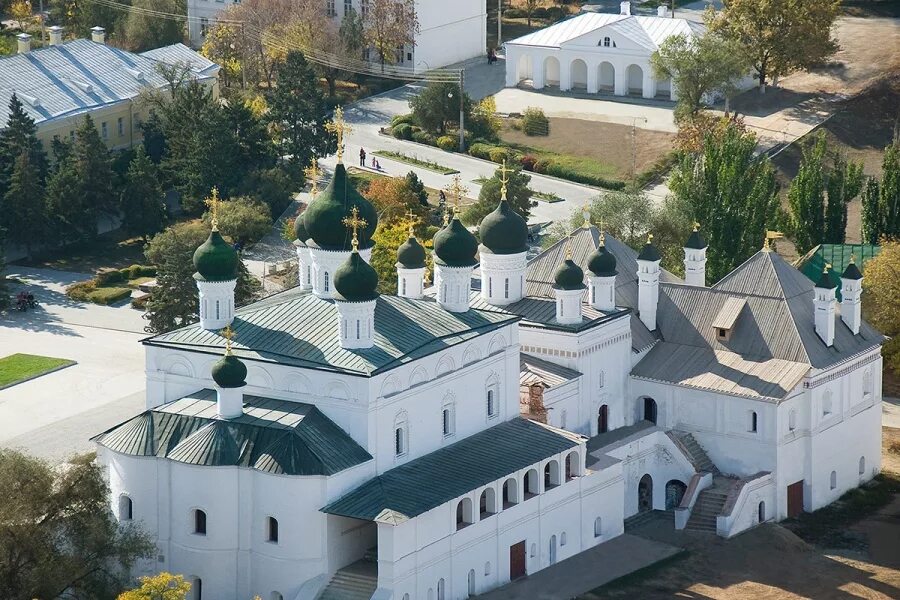 храм святой живоначальной троицы астрахань бабаевского. храм святой живоначальной троицы астрахань. храмы астрахани храм святой живоначальной троицы. собор троицы живоначальной астрахань. троицкий монастырь астрахань.