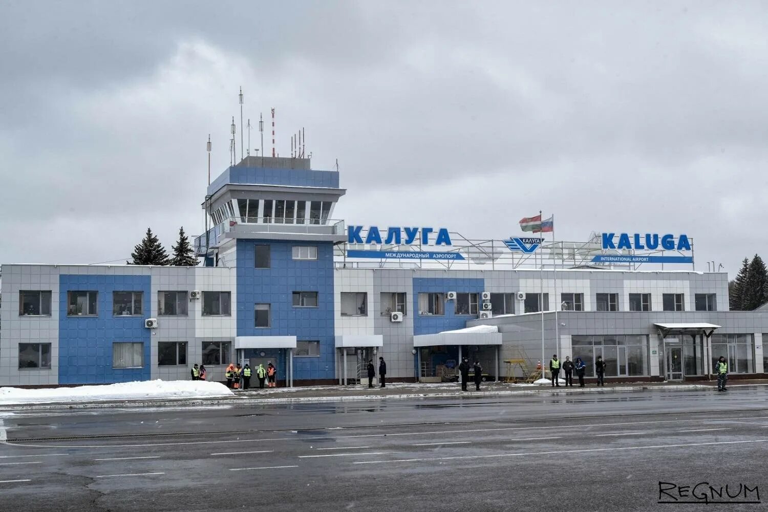 Международный аэропорт Калуга. Грабцево Калуга. Калуга аэродром Грабцево. Здание аэропорта Калуга.