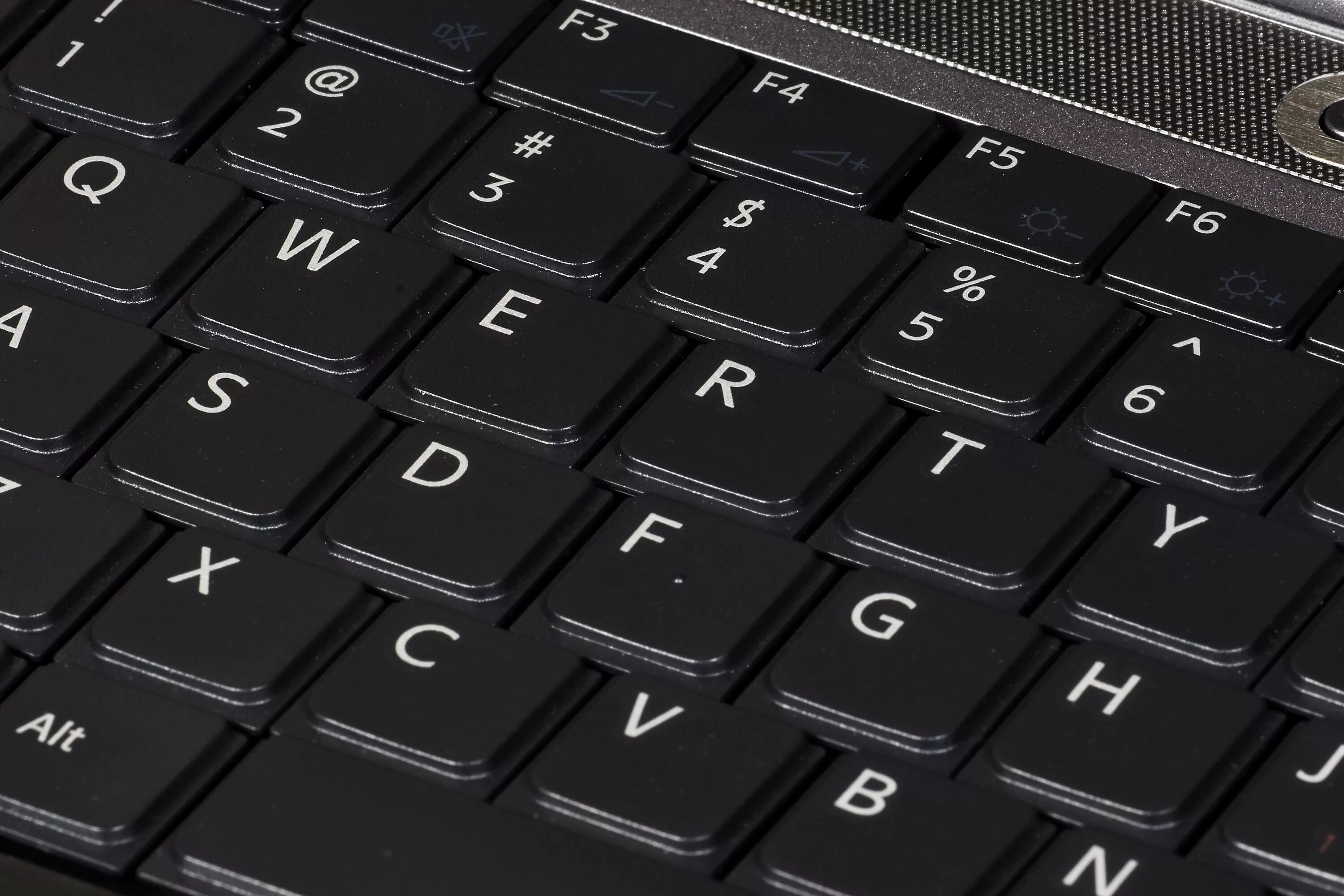 Русская раскладка фото. QWERTY Keyboard. Клавиатура компьютера кверти. AZERTY клавиатура. Клавиатура с кнопкой QWERTY.