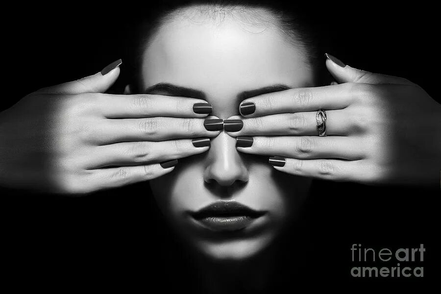 Covering my eyes. Close eyes обложка альбома. covered with eyes. eye on the cover.