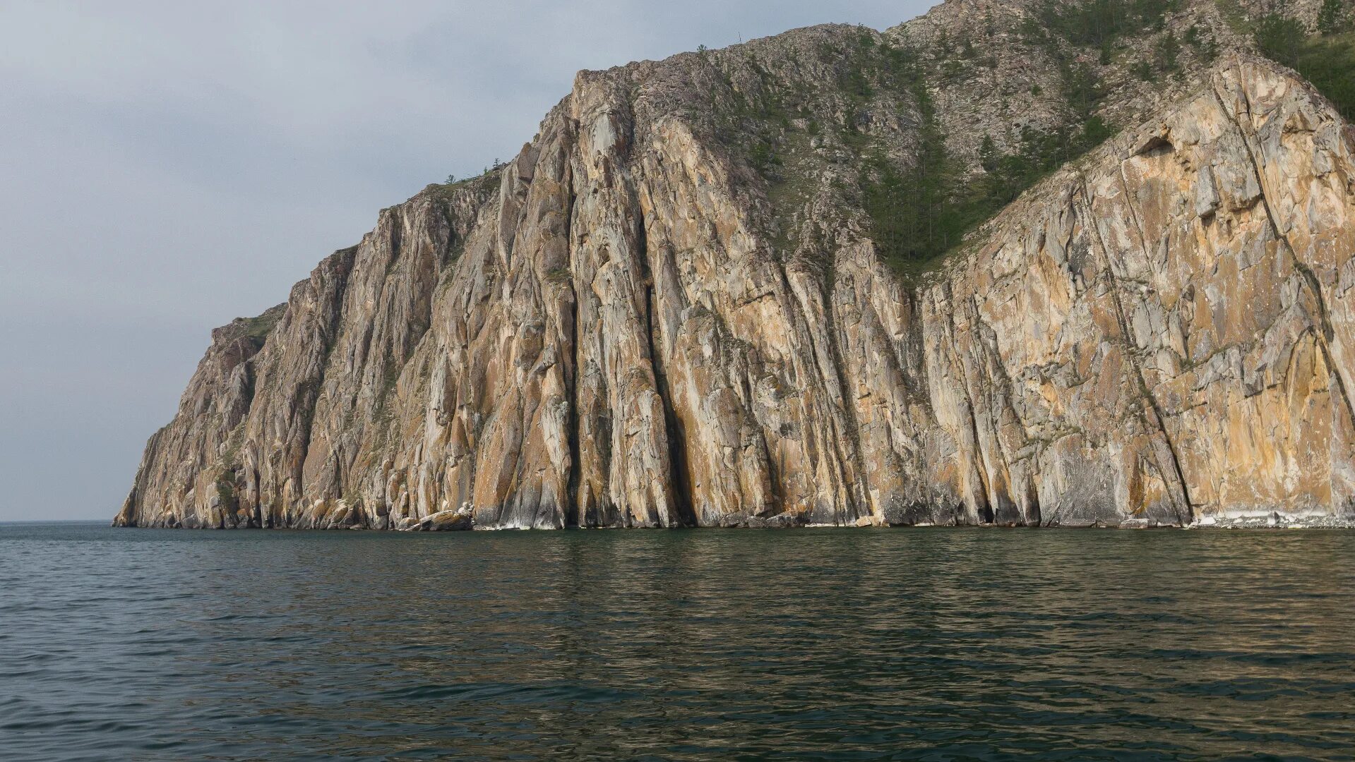 мыс саган заба. бухта саган заба. скала саган заба на байкале. саган заба. саган заба.