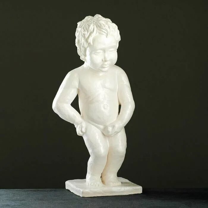 писающий мальчик брюсселя статуэтки. фигура для фонтана писающий мальчик. писущий мальчик статуэтки. чайная фигурка. фигура для фонтана писающий мальчик.