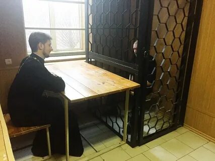 Работа в изоляторе