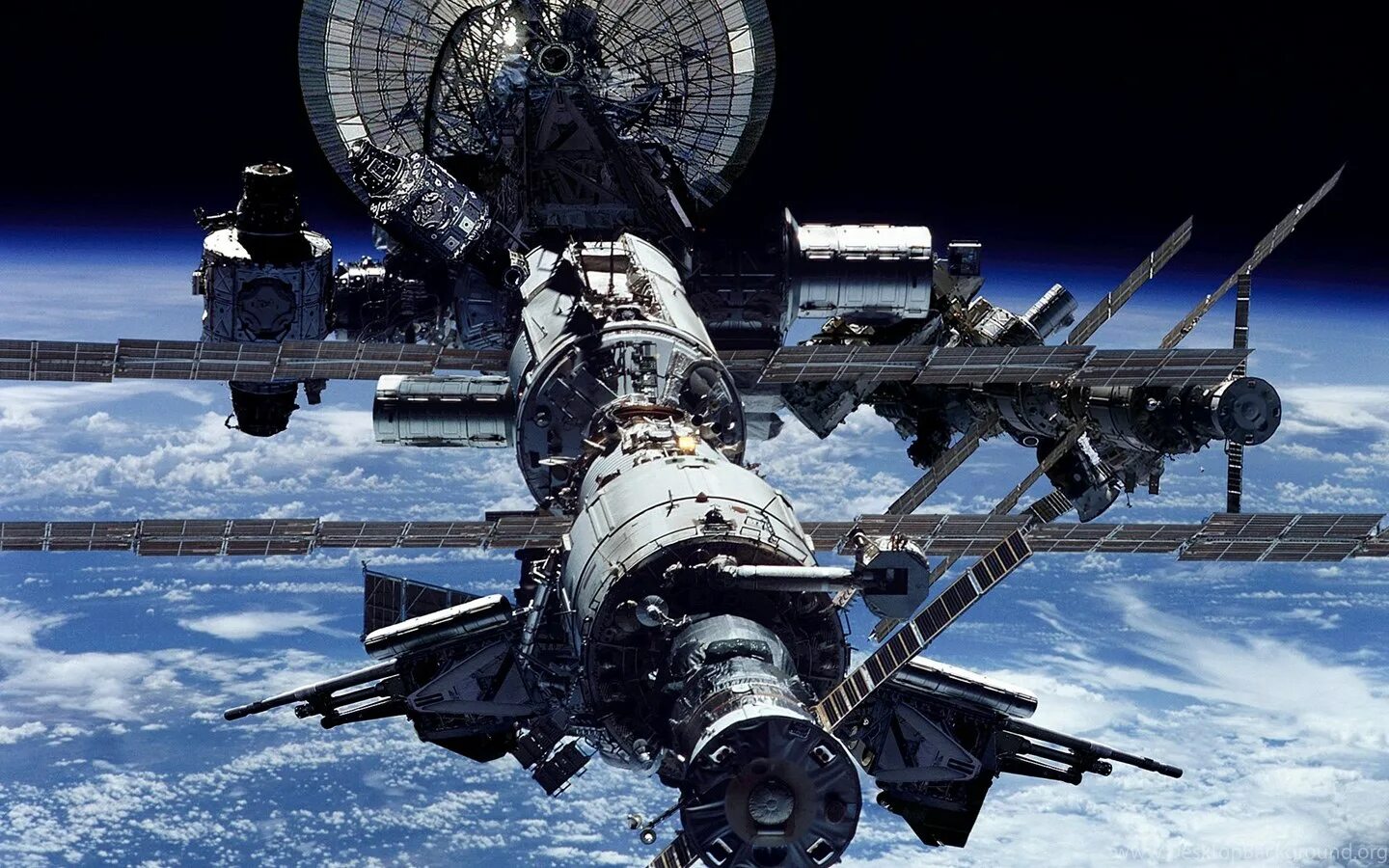 Space station. Космическая станция МКС. МКС 1990. Международная орбитальная Космическая станция. ISS МКС.