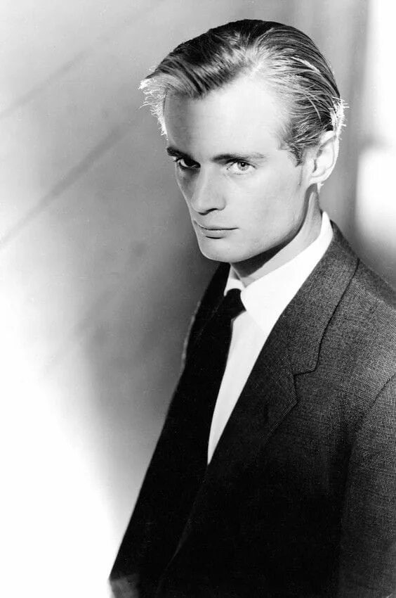 Дэвид кейт маккаллум. Маккаллум. Маккаллум. Дэвид маккаллум фото. Мак-коллут.