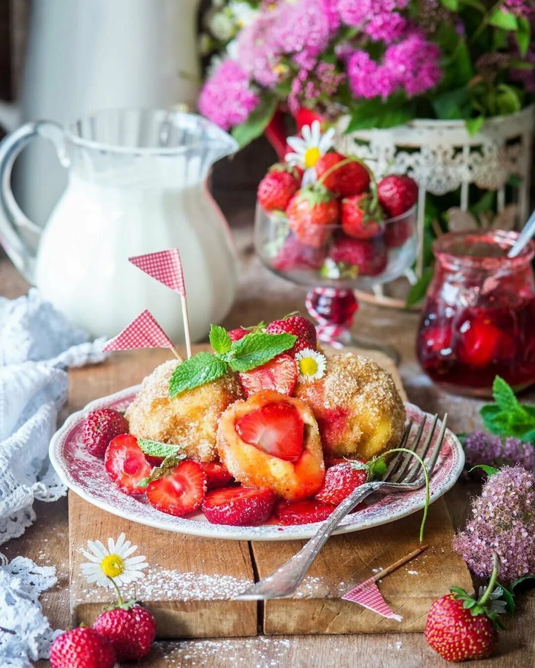 Хорошее утро вкусное. Вкусного завтрака и отличного дня. Сладкого вкусного утра. Вкусного завтрака и хорошего дня. Прекрасного вкусного утра.