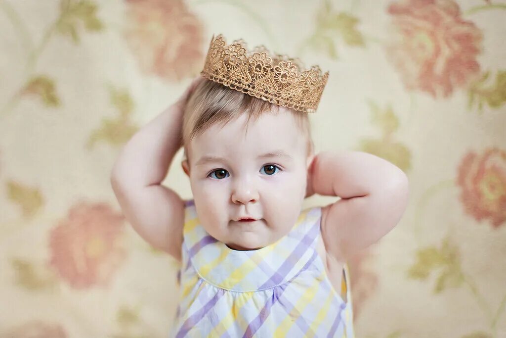 варя маленькая девочка. фото девочки вари. варюша маленькая девочка малыши. варечку маленькие фотографии когда она была. маленькая варя.