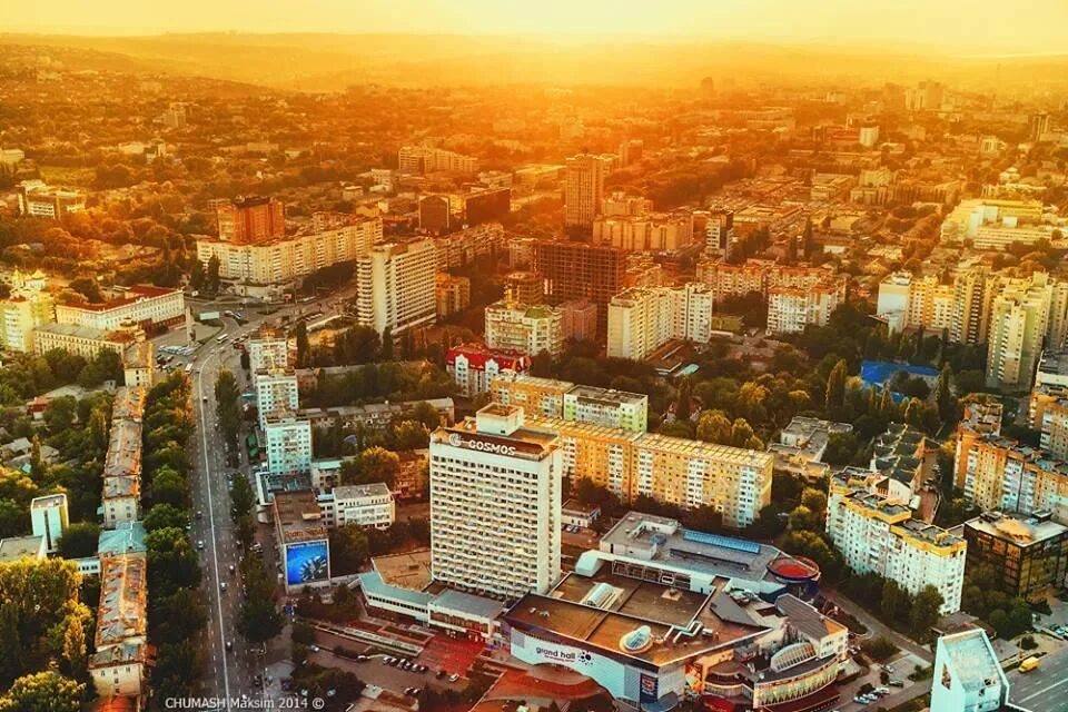 Кишинев про. Молдова город Кишинев. Chisinau город Молдова. Молдавия Кишинев центр города. Кишинев исторический центр.