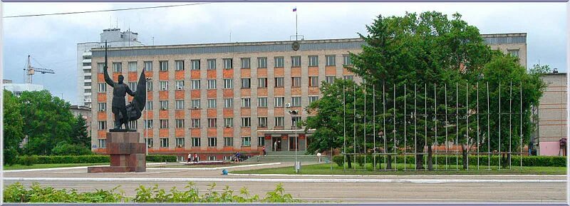 Уссурийск 2000 год. Уссурийский центр. Уссурийский центр. Уссурийск центральная улица. Уссурийск центральная площадь.