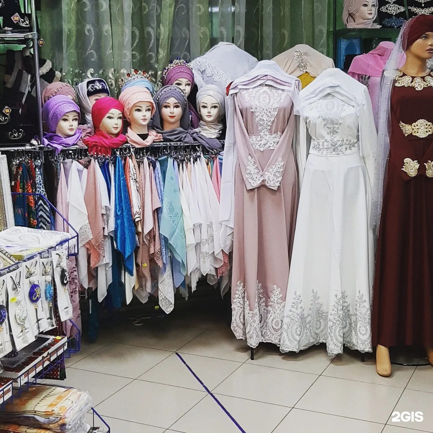 Amina shop мусульманская одежда. Магазин мусульманской одежды Карбышева,50.