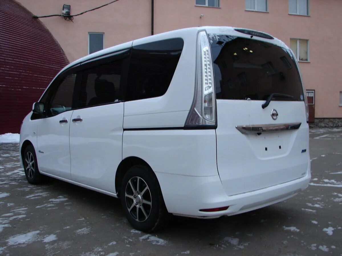 Купить ниссан серена с25. Nissan Serena 26. Nissan Serena c26 колеса r18. Nissan Serena IV (c26). Nissan Serena c26 Nismo.