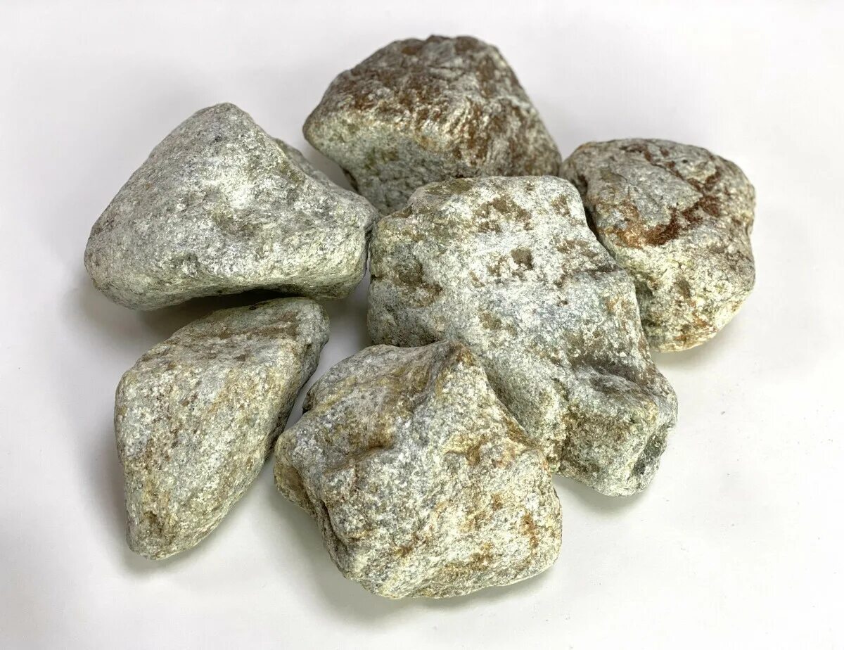 Какой минерал добывают только в карелии талькохлорит