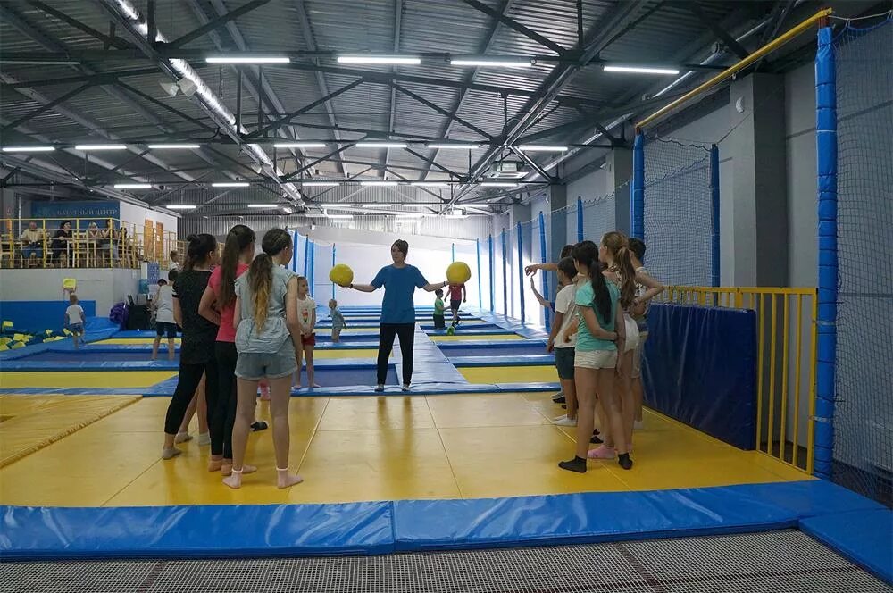Облако развлекательный центр самара. Батутный центр облака омск континент. Облака анапское ш 5. Облака анапское ш 5. Центр облака анапа батутный анапа.