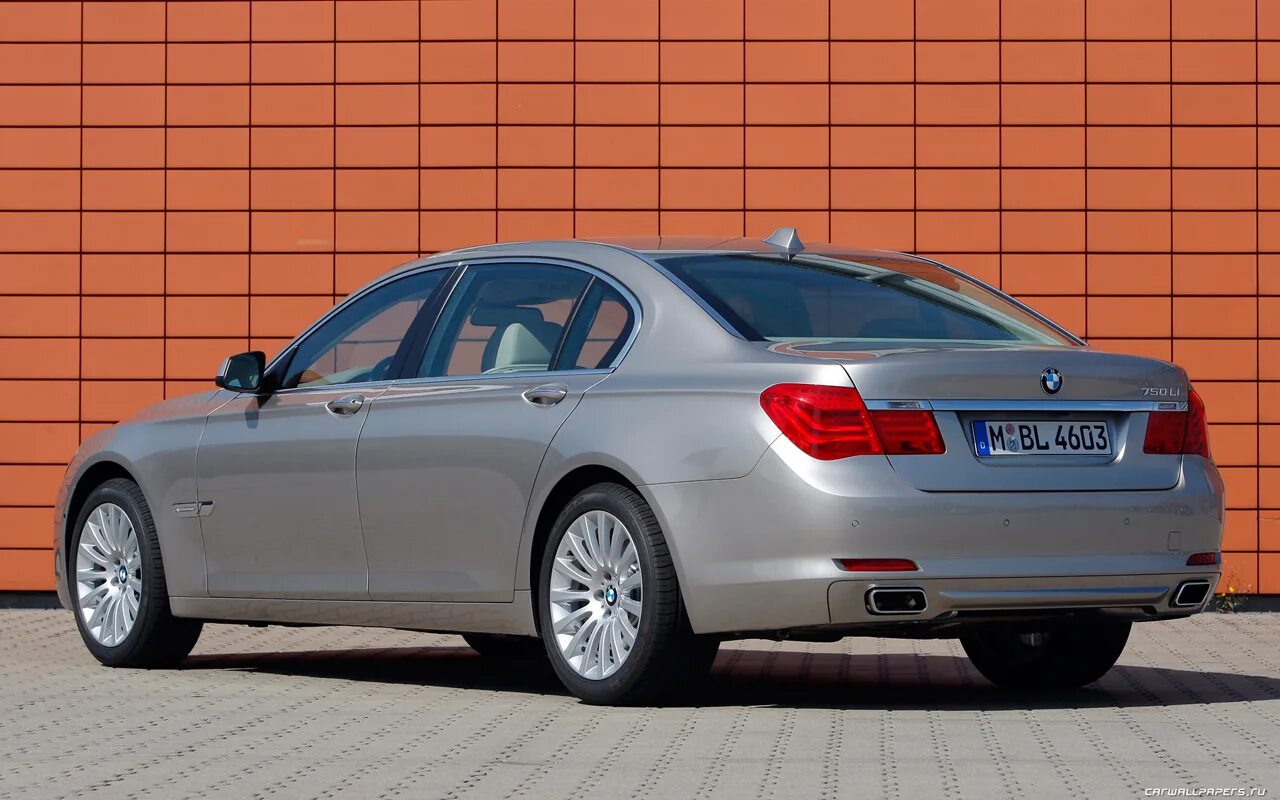 Бмв 750 li xdrive. Bmw 7 750li. 750 li. Bmw 750li xdrive. Bmw 750li xdrive.