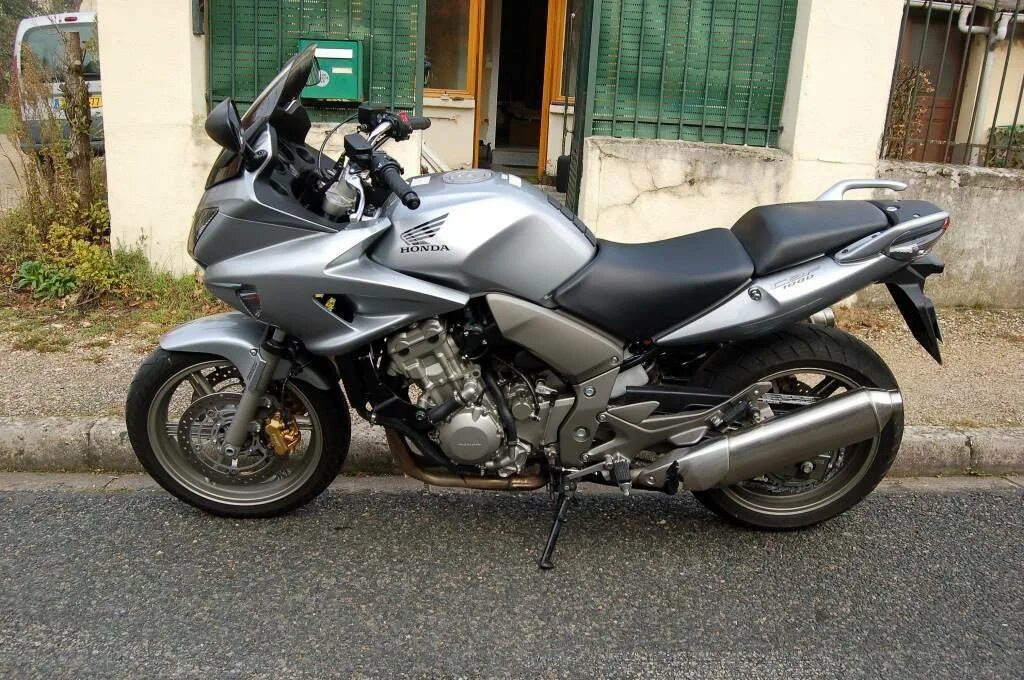 Honda CBF 1000. CBF 1000 2008. Honda CBF 1000 рама. Хонда cbf1000 черная.