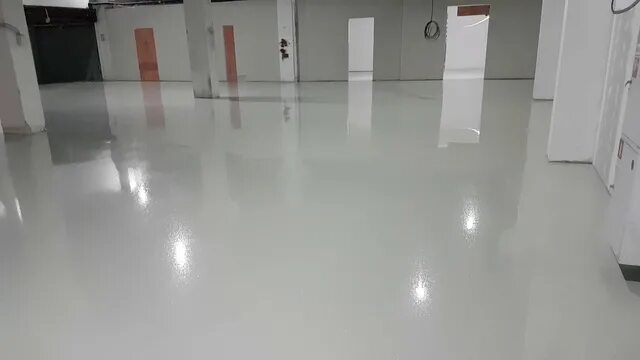 Ral 7035 наливной пол. эп-2321 самонивелирующийся эпоксидный пол в санузлах. эп полы. эп полы. эполаст — двухкомпонентный эпоксидный наливной пол.