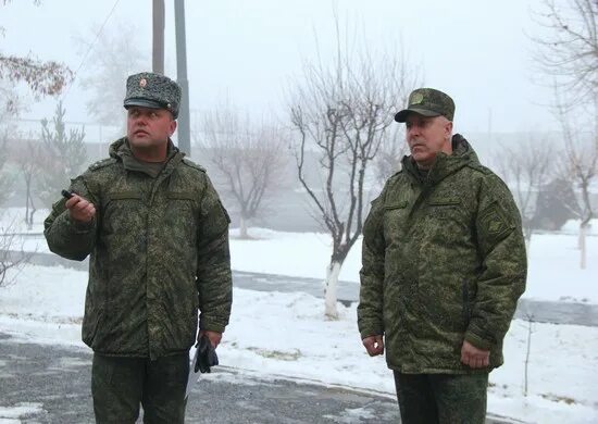 Зам командующего юво. Командир штаба базы 102 военной базы кугольвюк. зам командующий южным военным округом. генерал мурадов в 36 бригаде. мурадов рустам акифович.
