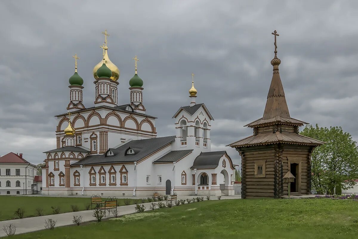 Троицкий монастырь Сергия Радонежского. Варницкий монастырь Сергия Радонежского.