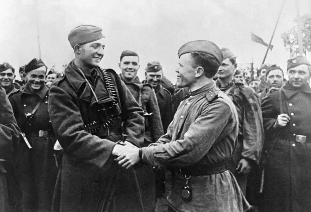 Жата вов. Освобождение польши 1941. Рукопашная с немцами вов 1941-1945. Пехотинец 1941. Жата вов.