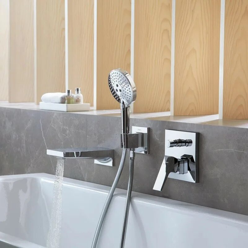 Излив для ванной с душем. Hansgrohe Metropol 32545000. Смеситель для ванны Hansgrohe Metropol. 32545000 Hansgrohe. Излив на ванну Hansgrohe Metropol арт. 32543000.