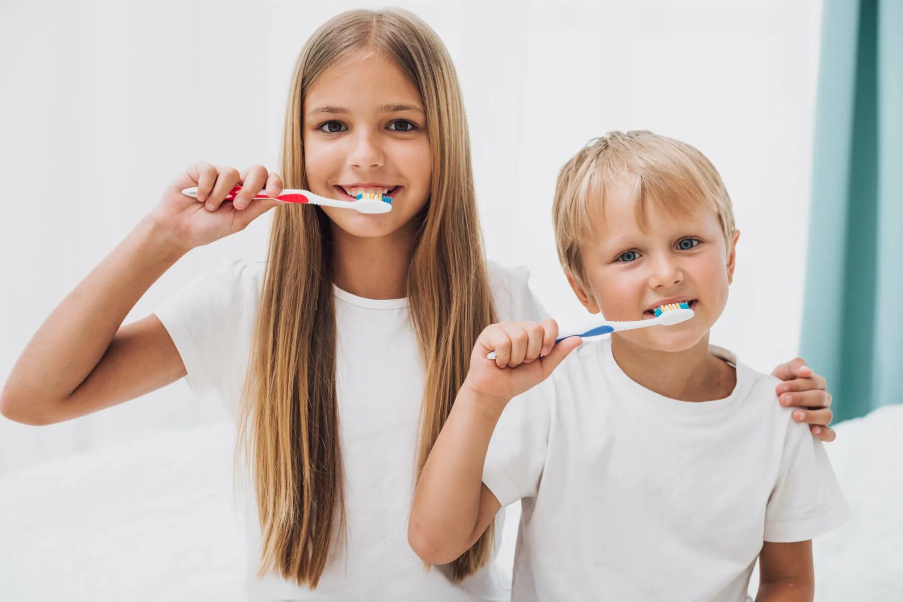 Чистим зубы!. Здоровые зубы у детей. Чистка зубов для детей.