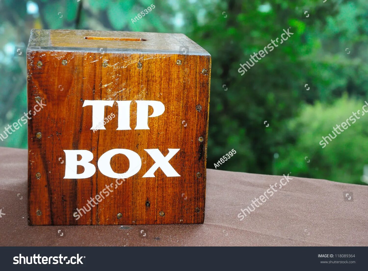 Tip тип. Tip box чаевые. тип бокс. надписи на tip box.