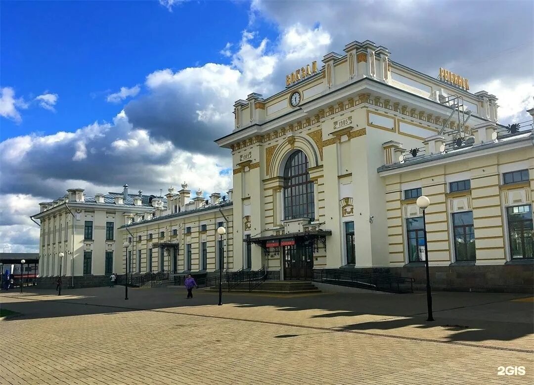 Жд рыбинск телефон. Ж/Д вокзал Рыбинск. Рыбинск вокзал. ЖД вокзал Рыбинск. Рыбинск-пассажирский Рыбинск.