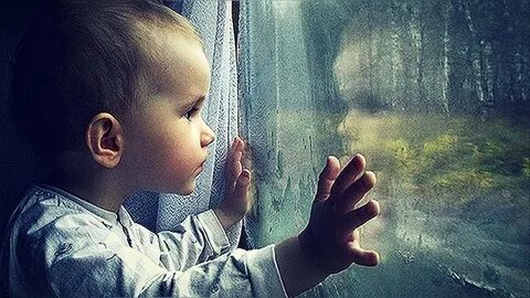 Ребенок скучает по родителям