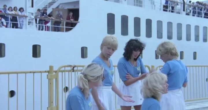 модели виктории сикрет на пляже. шесть шведок на ибице (1981). шведки на ибице. ибица пирогово. тусовка на острове.