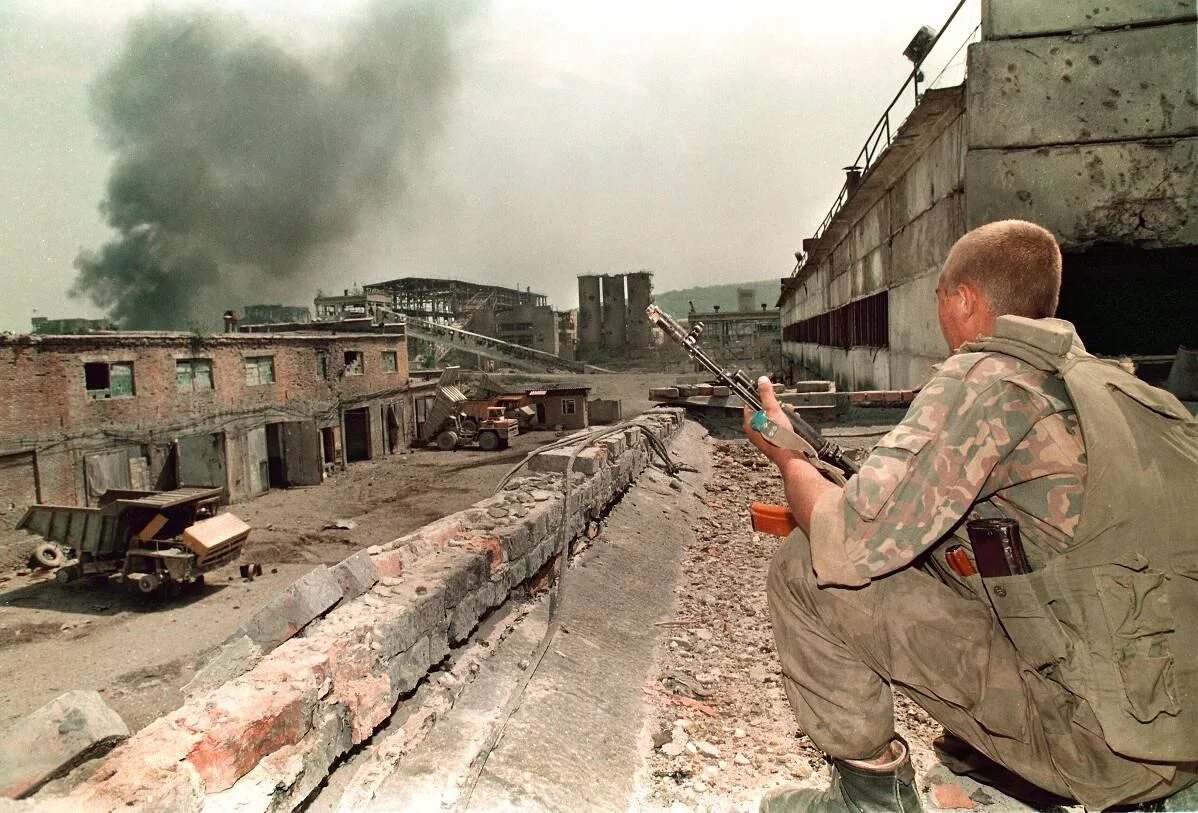 Почему военные в городах. Штурм Грозного 1996 август.