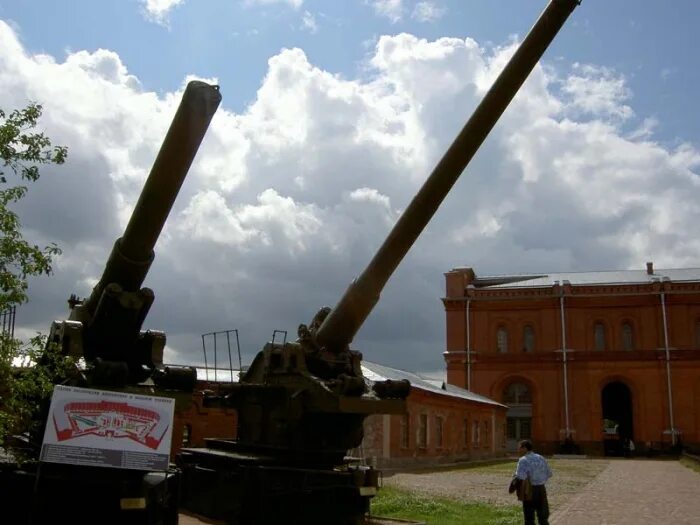 Пушка б 1. Артиллерия 1 мировой войны. Пушка 1 мировой войны 305 мм. Гаубица 1 мировой войны. Артиллерийское орудие с коротким.