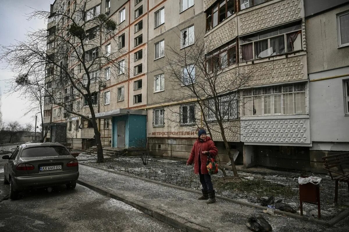 В харькове сейчас есть свет. Сколько людей живет в Харьковской. Как сейчас живет Харьков. Как живет Харьков.