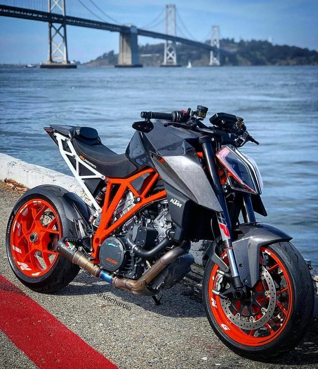 Duke. KTM Duke 1290 r. KTM 1290 super Duke r. КТМ 1000 Duke. Мотоцикл KTM 1290 super Duke r.