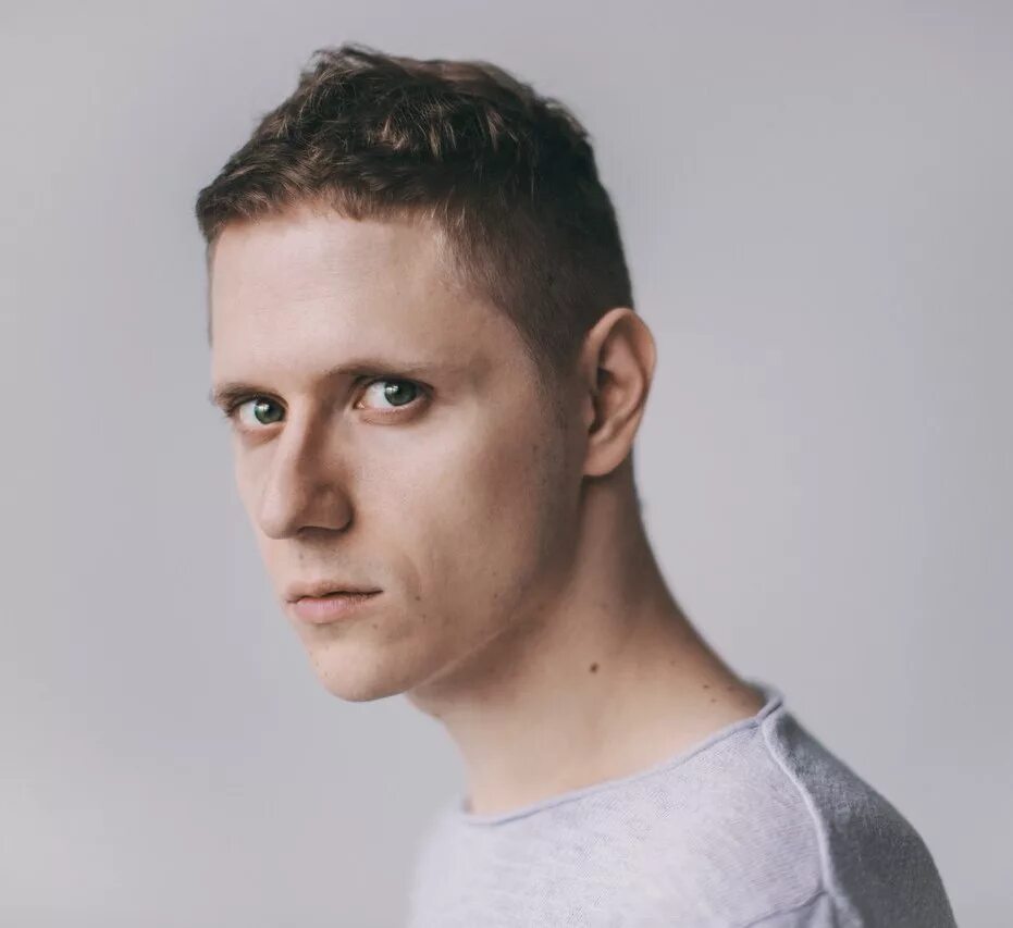 сироткин певец. сироткин музыкант обои. сироткин концерты 2024. сироткин группа. сироткин группа.